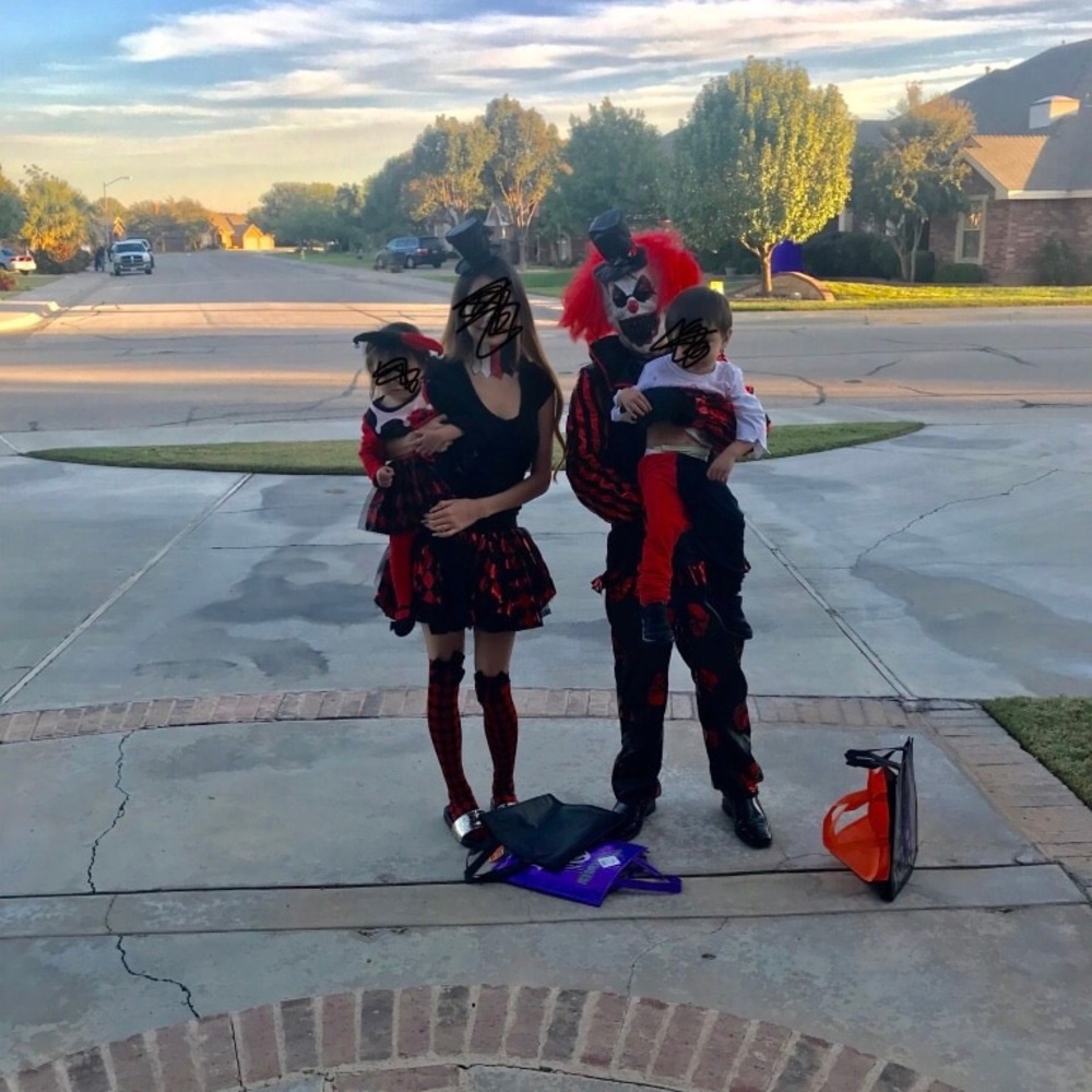 Halloween costumes (SOLD DO NOT BUY)